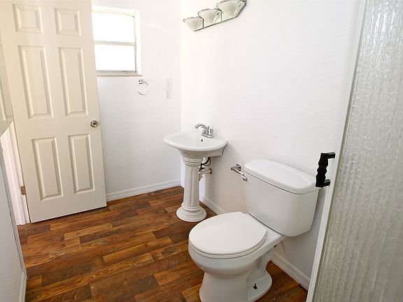 2nd image of 308 Campus Dr