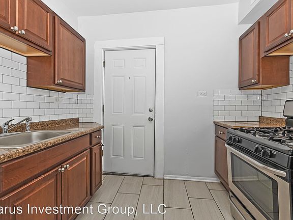 3rd image of 6100 S Eberhart Ave #7253215