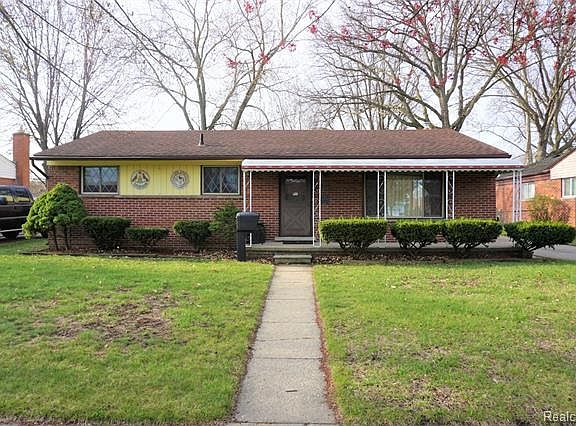 2nd image of 32501 Brown St