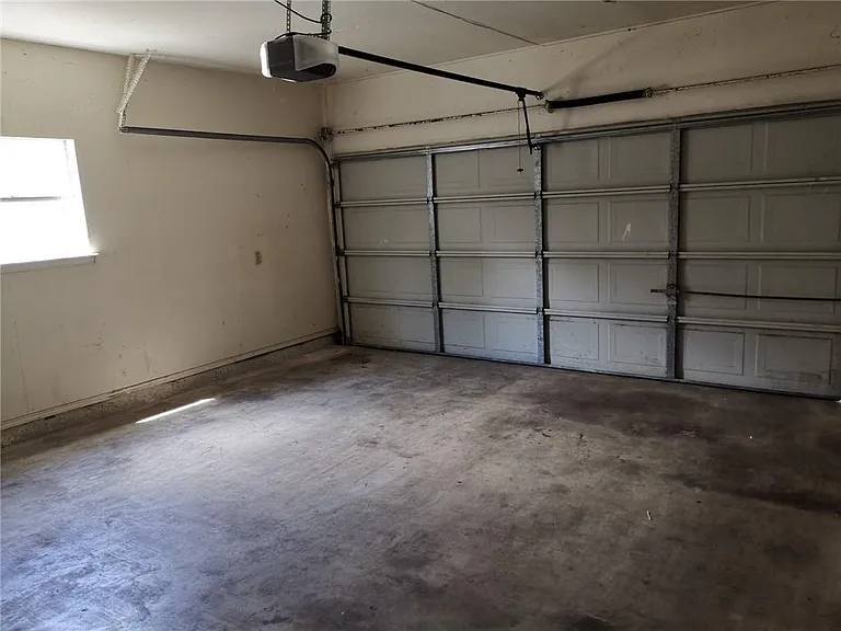 1603 Sylvia Ln — Photo 18
