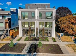 2604 45th Ave SW #B, Seattle, WA 98116