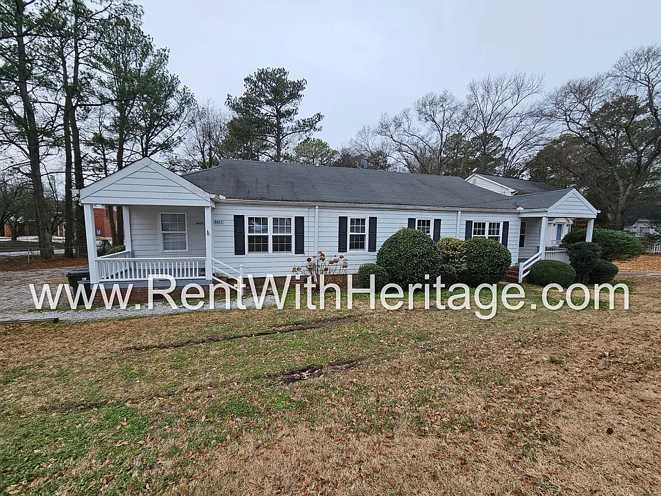 8657 Campbellton St