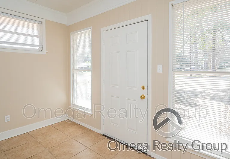 64 Salem Dr — Photo 6