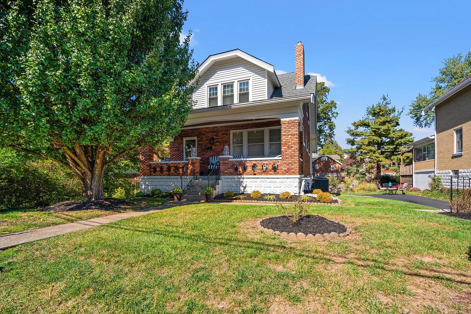 73 Saint Nicholas Pl photo 1