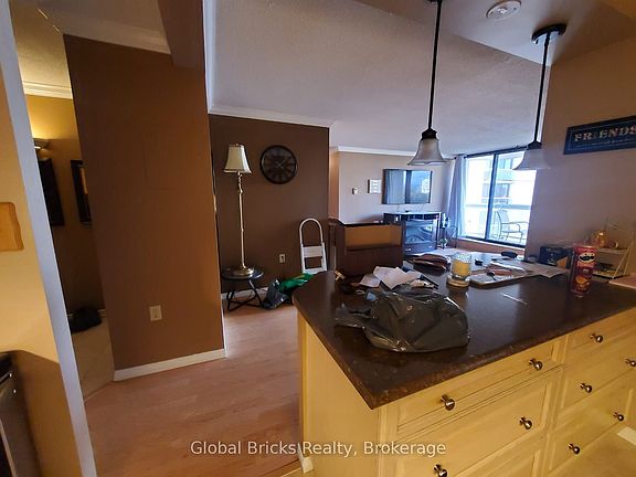 3rd image of 323 Colborne St #503