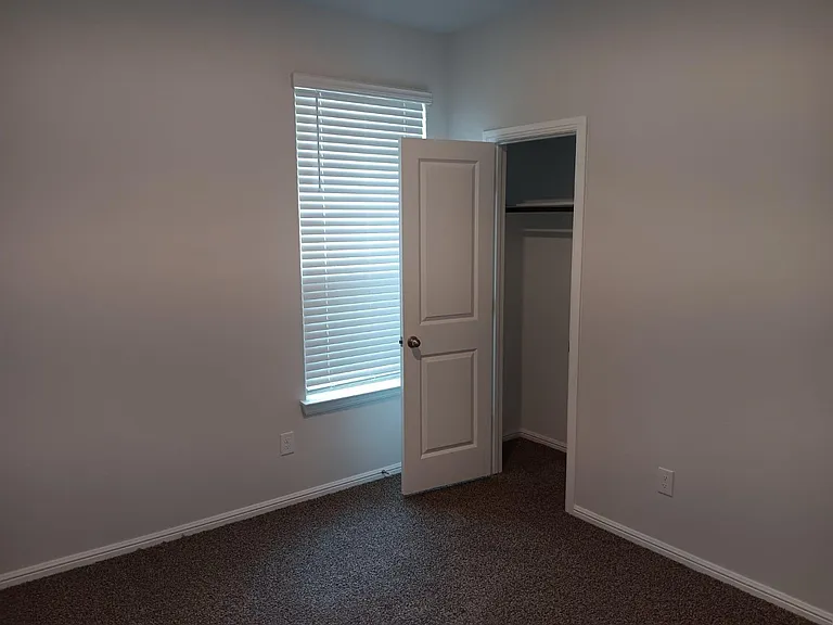 8725 Willowsun Way — Photo 8