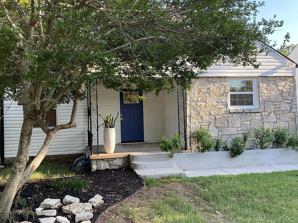 532 NW 48th St