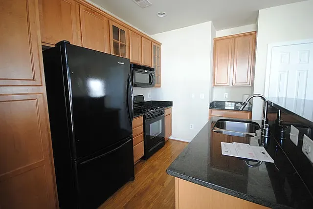 9569 Walker Way — Photo 6