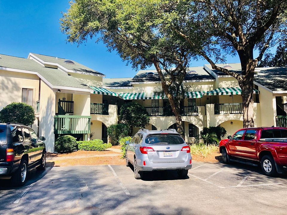 1st image of 207 Westlake Ct #207