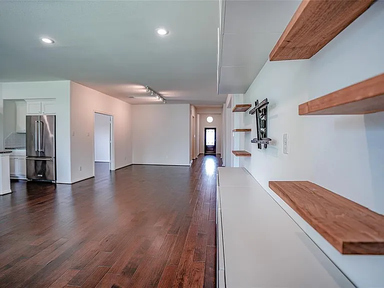 16131 Sommerall Creek Ln — Photo 8