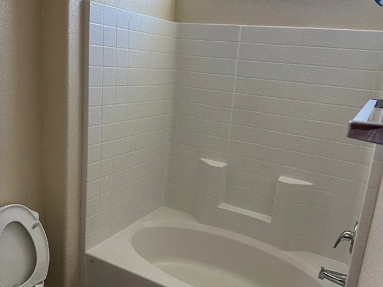 1338 Hermosa Dr — Photo 33