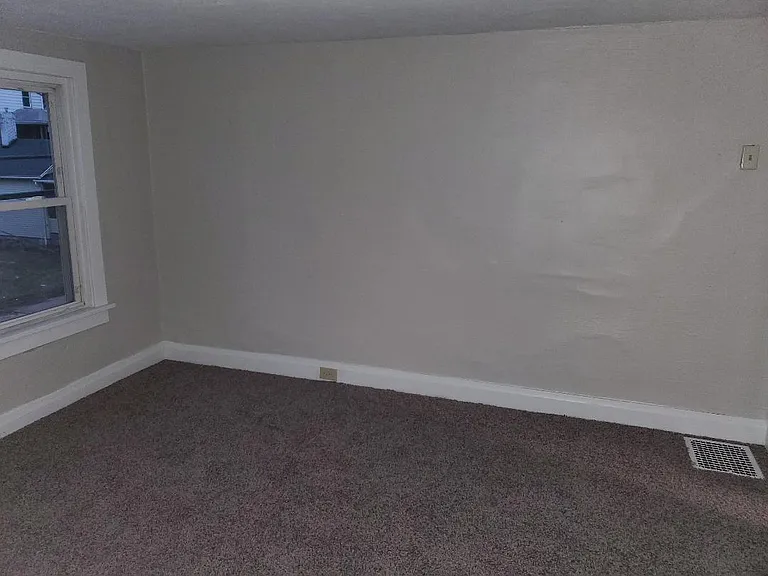 548 Larimer Ave — Photo 8