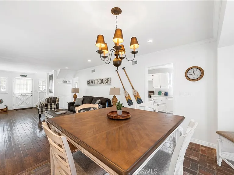 224 Amethyst Ave — Photo 12