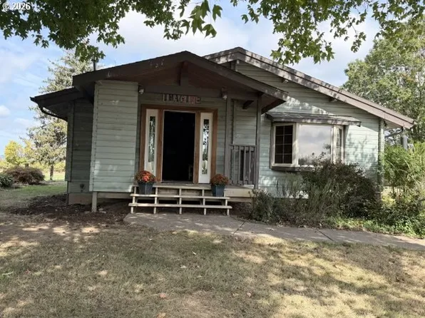 (undisclosed Address), Newberg, OR 97132