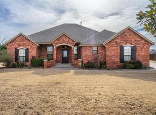4604 Riverside Dr, Tuttle, OK 73089