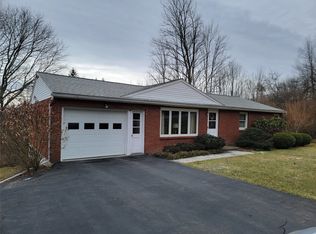 441 Barton Rd, Apalachin, NY 13732