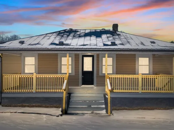 533 Patterson St, Appomattox, VA 24522