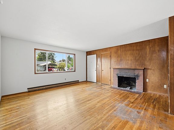4th image of 840 Barrett Ave