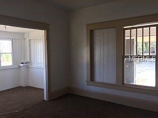 3rd image of 1054 Oak Ave E