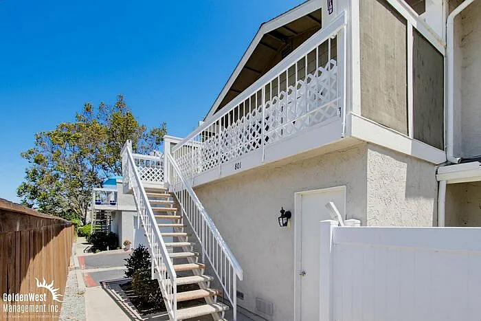 801 Pillar Point Way — Photo 2