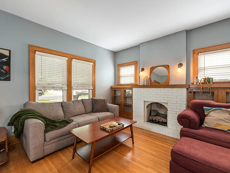 1221 N Perry Ave — Photo 7