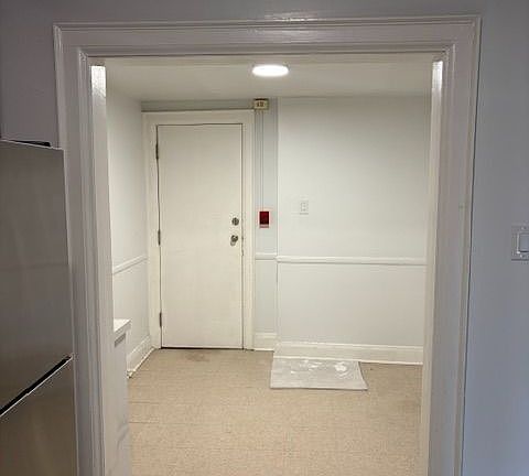 3rd image of 1661 Bathurst St #1