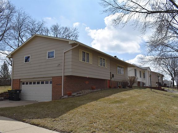 2nd image of 3170 Norman Dr