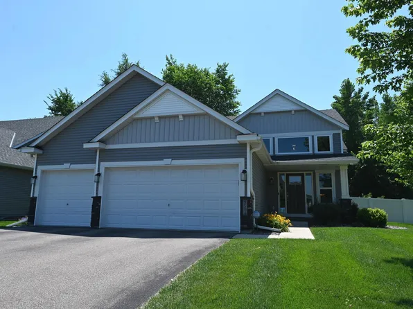 8504 Booth Ct, Shakopee, MN 55379