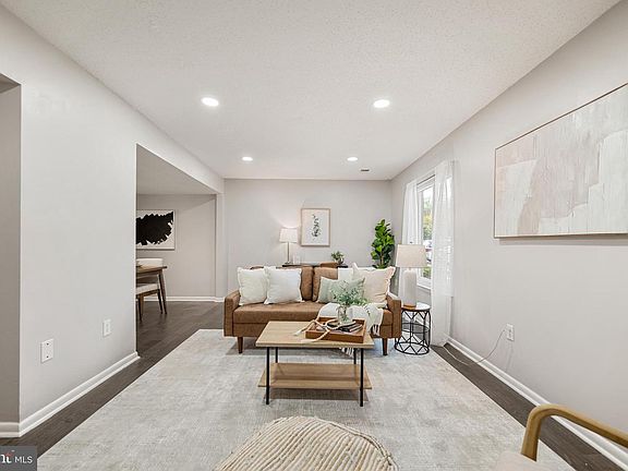 5th image of 2549 Fox Ridge Ct #68