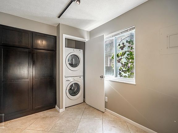 2nd image of 79 W Starr Ave APT 2