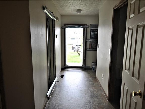 4th image of 1331 Maine Ave