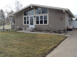 312 Valleyview Dr, Huron, OH