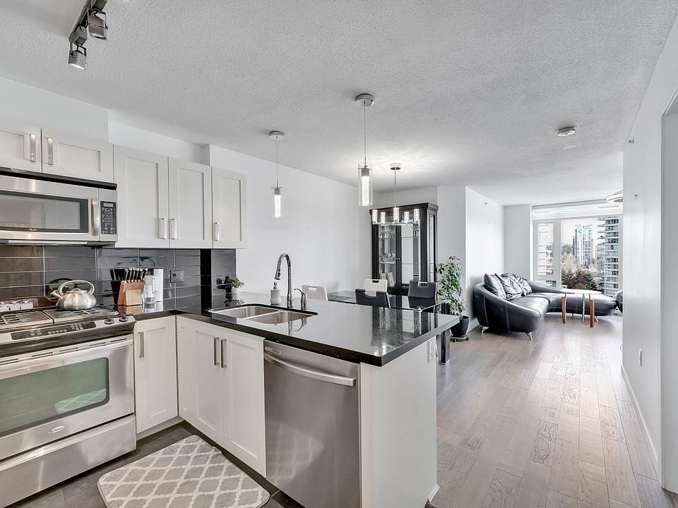 1st image of 2133 Douglas Rd #1106