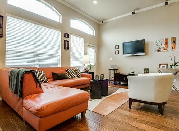3rd image of 2944 Sicily Way