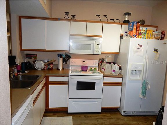5th image of 9523 Newdale Way APT 101