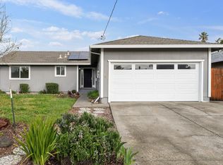 730 Barry Ct, Rohnert Park, CA 94928