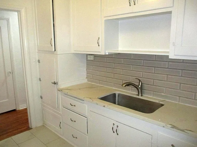 1105 Mound Ave #7 — Photo 6