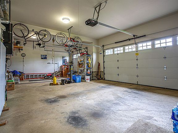 4th image of 4795 SE Meldrum Ave