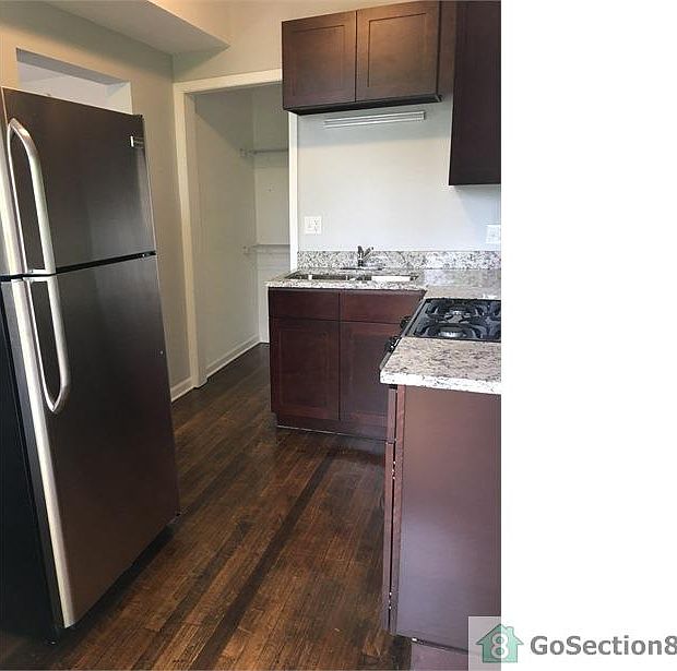 1st image of 119 E 71st St #3