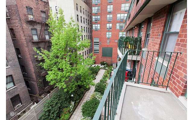 Rented by Douglas Elliman | media 14
