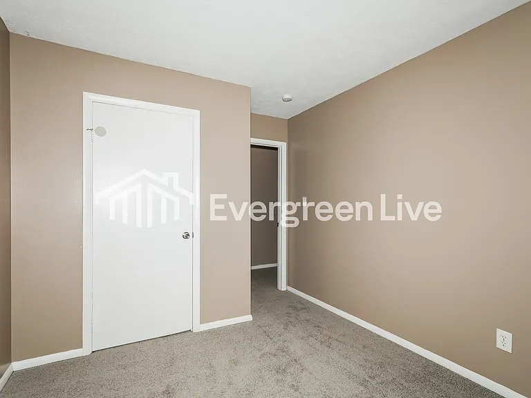 4635 N Sadlier Dr — Photo 13