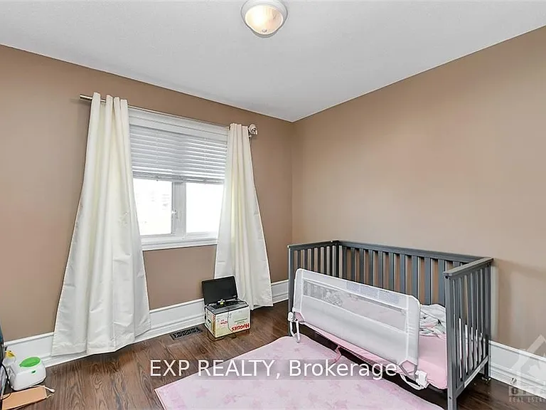 535 Salzburg Dr — Photo 18