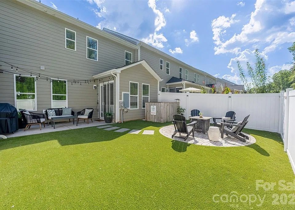 8108 Merryvale Ln