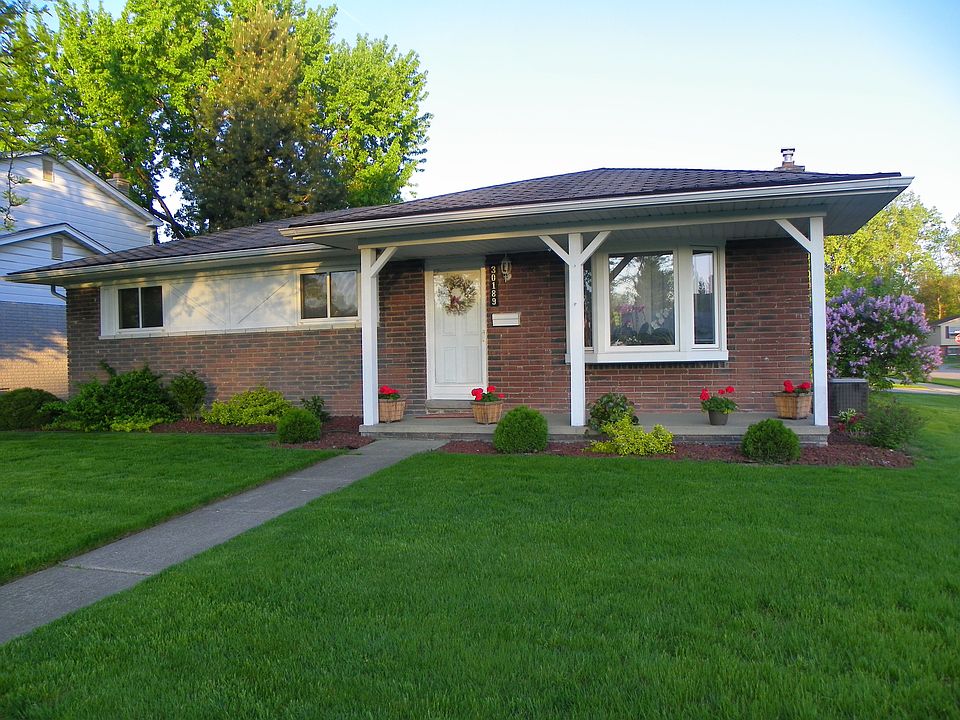 1st image of 30189 Elmhurst Dr