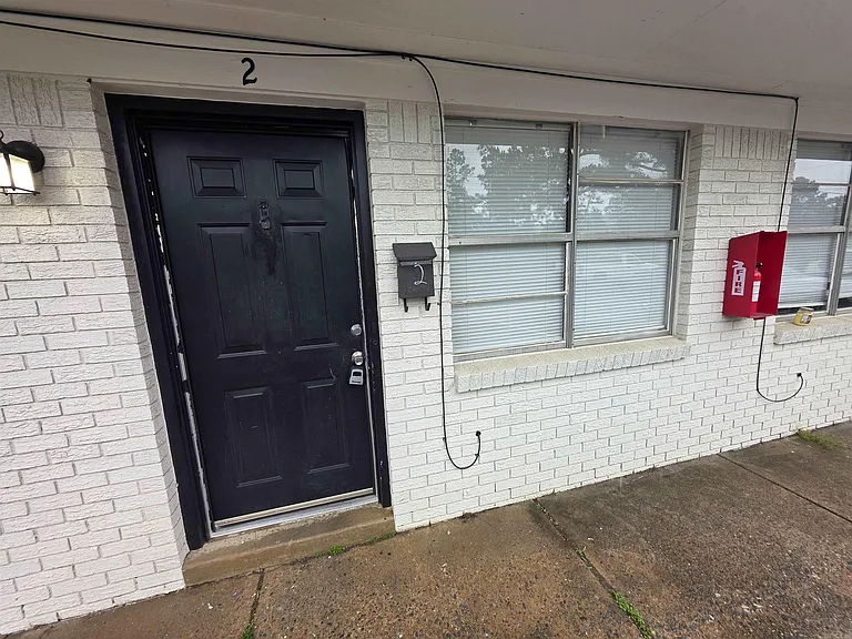 3017 Parkway Dr #2 — Photo 3