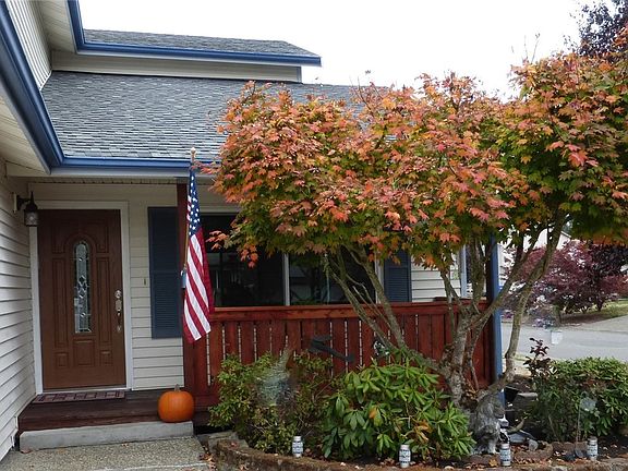3rd image of 5720 Opal Ct SE