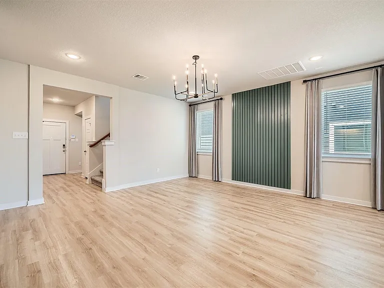 203 Pinkerton Dr — Photo 9