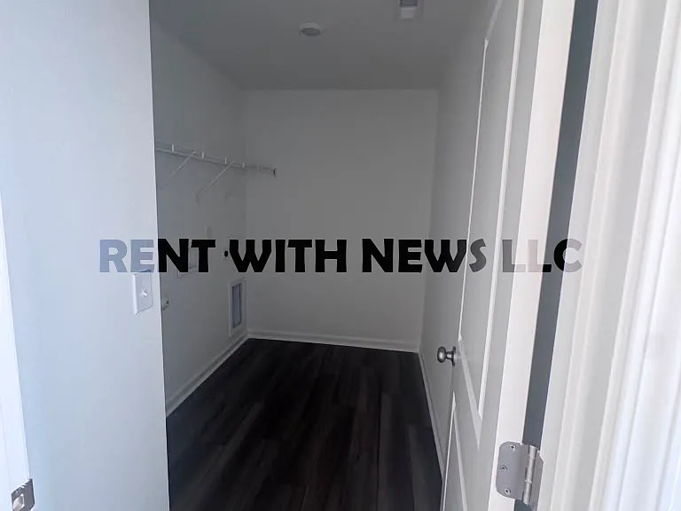 109 Napoleone St #1 — Photo 9