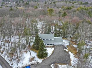 3 Pleasant Ridge Dr, West Hurley, NY 12491