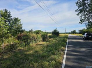 2 E Lee Rd, Hartselle, AL 35640